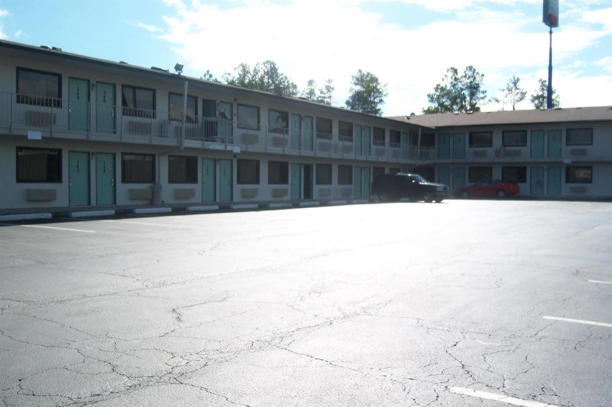Americas Best Value Inn & Suites Macon Exterior foto
